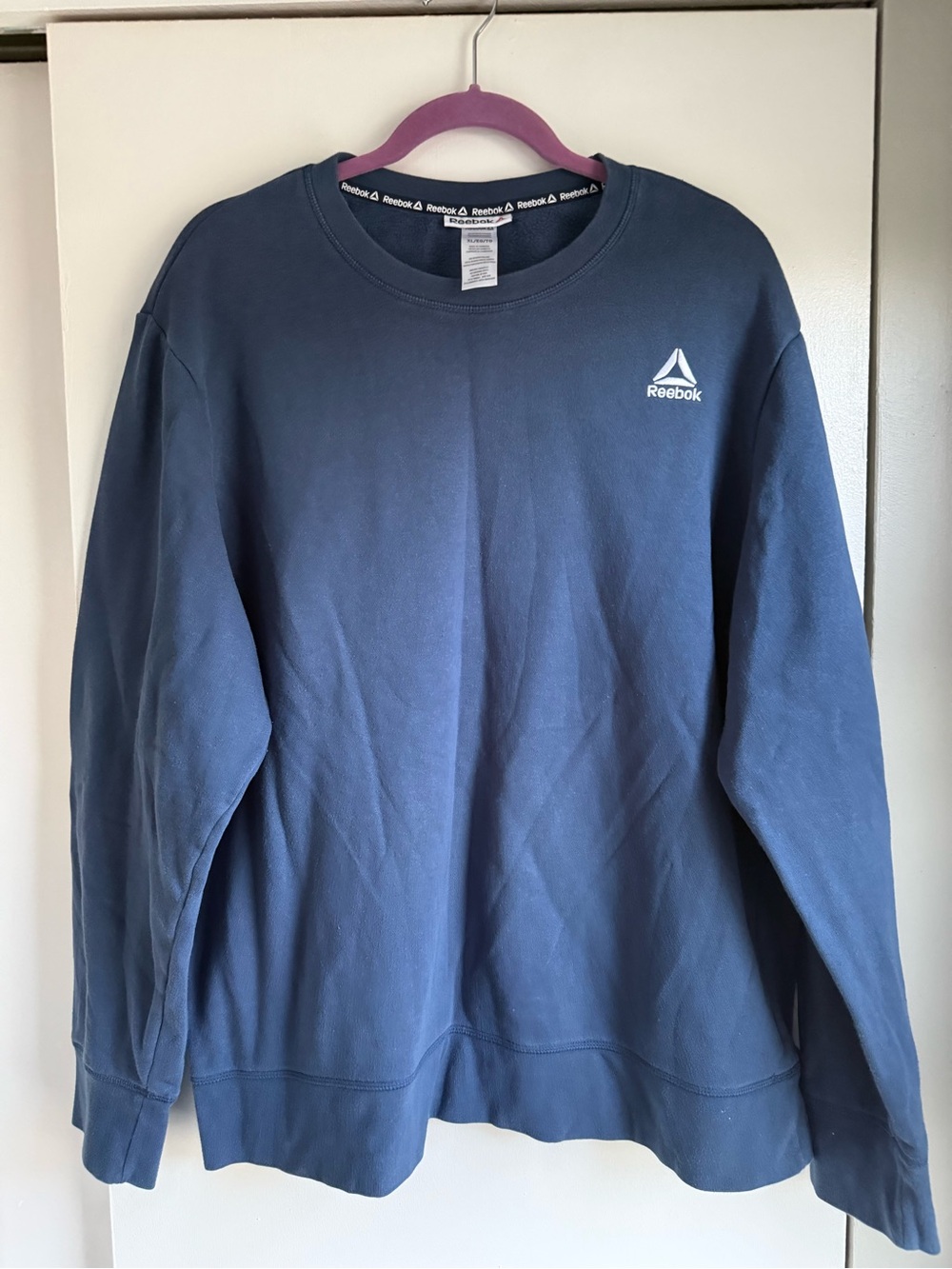 Reebok Men's Dark Blue Crewneck Sweatshirt with Logo